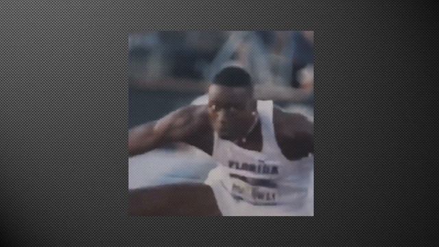 Как пробежать 400 из 44 секунд | Grant Holloway смотреть онлайн