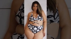 Erica Lauren | Plus Size Model | Fashion Nova Curve | Erica Lauren Facts and Biography