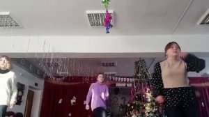 танец из 90ых крошка моя.