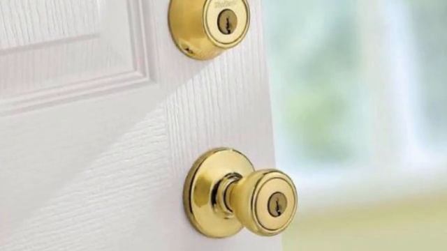 ОЧЕНЬ ПРОСТЫЕ И ПОЛЕЗНЫЕ БЫТОВЫЕ СОВЕТЫ, КОТОРЫЕ ПОМОГУТ ВАМ В ЖИЗНИ  ЭТИ ЛАЙФХАКИ ОБЯЗАТЕЛЬНО ПОМОГ