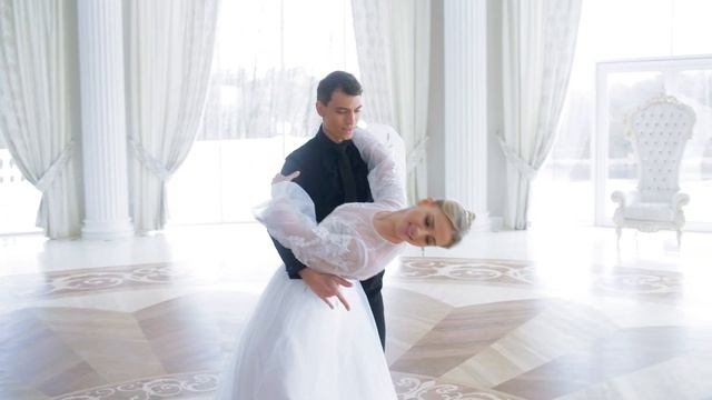 Josh Groban - You Raise Me Up | Romantic First Dance Choreography | Wedding Dance ONLINE смотреть онлайн