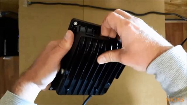 Прожектор LED-NGS-10 20W 6000К 2000Lm смотреть онлайн