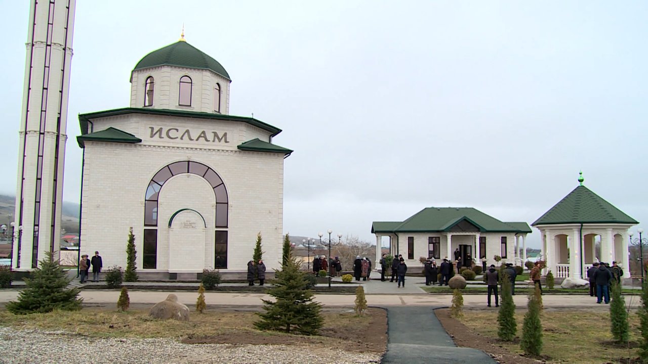 В Аушигере официально открыли новую мечеть