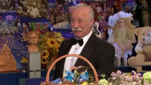 Программа "Поле чудес" отметила 30-летие праздничным выпуском