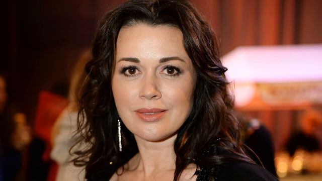 Онкология передалась дочери? Анна Заворотнюк смотреть онлайн