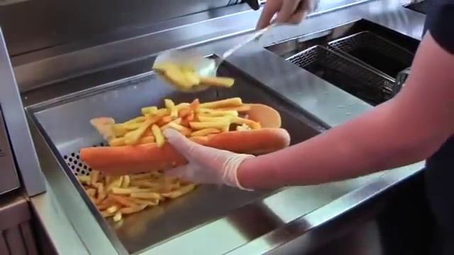 Хлеборезка BINI Приготовление сэндвичей в баре смотреть онлайн