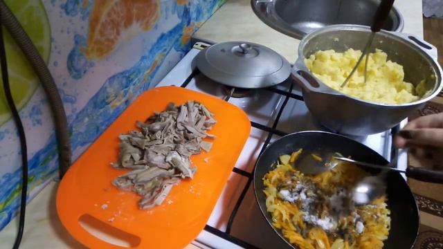 ОЧЕНЬ ВКУСНЫЙ ЖАРЕННЫЙ ЖЕЛУДОК С КАРТОШКОЙ ПЮРЕ