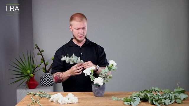 ОАЗИС: КАК СОБРАТЬ КОМПОЗИЦИЮ ИЗ ЖИВЫХ ЦВЕТОВ В КАШПО | ФЛОРИСТИКА ДЛЯ НАЧИНАЮЩИХ