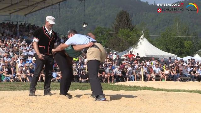 Zürcher Kantonalschwingfest 2018, Hausen am Albis ZH, Schlussgang Giger Samuel - Gisler Bruno смотреть онлайн