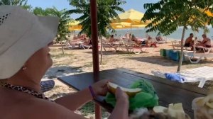 Пляж пансионата «Приазовье» на стороне лимана. Детский пляж. Обзор пляжа.
