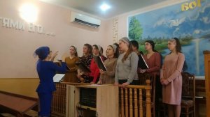 Год за годом,день за днём за Иисусом мы идём.