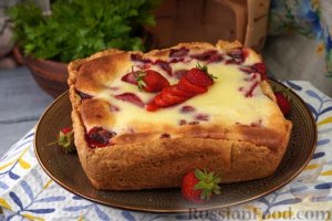 Абсолютная нежность.
ПЕСОЧНЫЙ ПИРОГ С КЛУБНИКОЙ