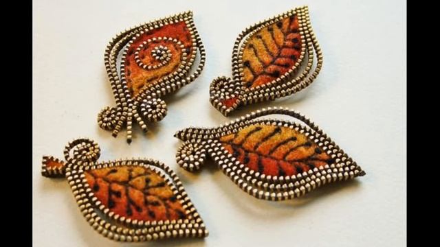 Замки-молнии в красивых и модных украшениях. Обзор изделий мастеров.