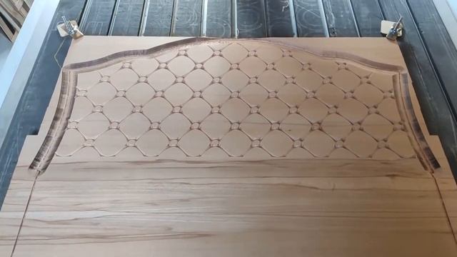Резное изголовье для кровати на фрезерном станке с ЧПУ смотреть онлайн