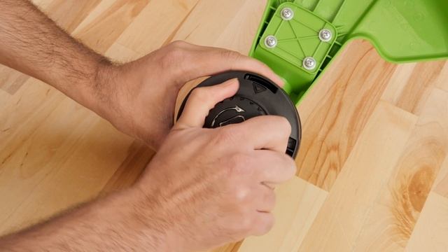 String Trimmer General Maintenance - Replacing the Trimmer Line T-Style Trimmer Head