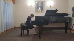 Деревенко София, В. Коровицын «И снова июнь»; К. Дебюсси «Маленький негритенок»
