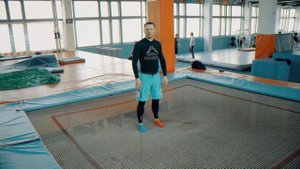 Как делать сальто вперед на батуте