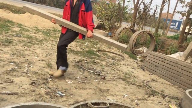 buying cement Posts for my jungle garden fence смотреть онлайн