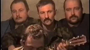 На небе ярко звезда горит одна до утра