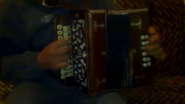 Молдавская песня на гармони 1 mp4 смотреть онлайн