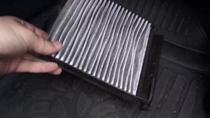 Замена салонного фильтра Nissan Note