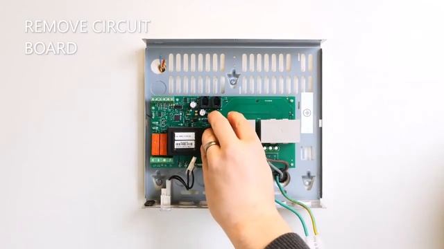 Instalacion panel de control Harvia C170VKK смотреть онлайн