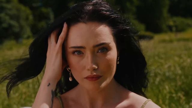 "Чем лечить меня от боли и тоски" - Стихотворение о силе духа и надежде. Автор: Татьяна Шади смотреть онлайн