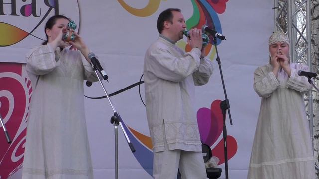 Ансамбль "Дудочки" @ у Большого Новодевичьего пруда 18.04.2015 (3)