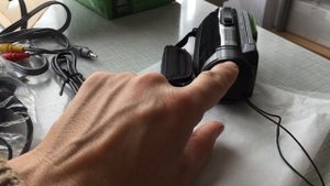Купил видеокамеру JVC Everio GZ-R435, водонепроницаемая, обзор, информация.