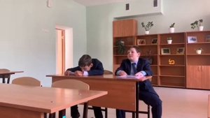 приколы в школе /училка издевается над учениками