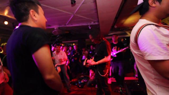 เมื่อ POP THE SUN ใช้ IBANEZ GIO Series + BOSS ME смотреть онлайн