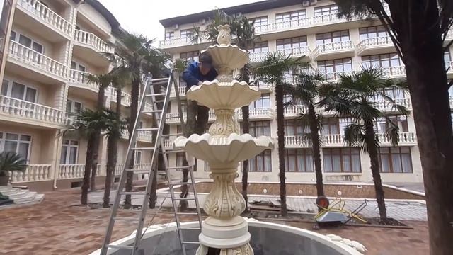 Из Фонтана Детский Бассейн С Аттракционом. смотреть онлайн