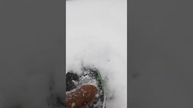 Скейт на снегу #скейт #скейтборд #shorts смотреть онлайн