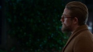 А это что, встроенное барбекю? А давай зажарим стейк? | Джентльмены