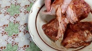 Обалденно вкусные КОПЧЁНЫЕ куриные БЁДРЫШКИ получаются на сковороде.