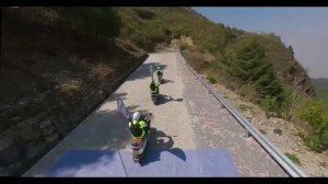 Испытание электроскутеров (XDAO/XiaoDao) подъемом по горному серпантину.