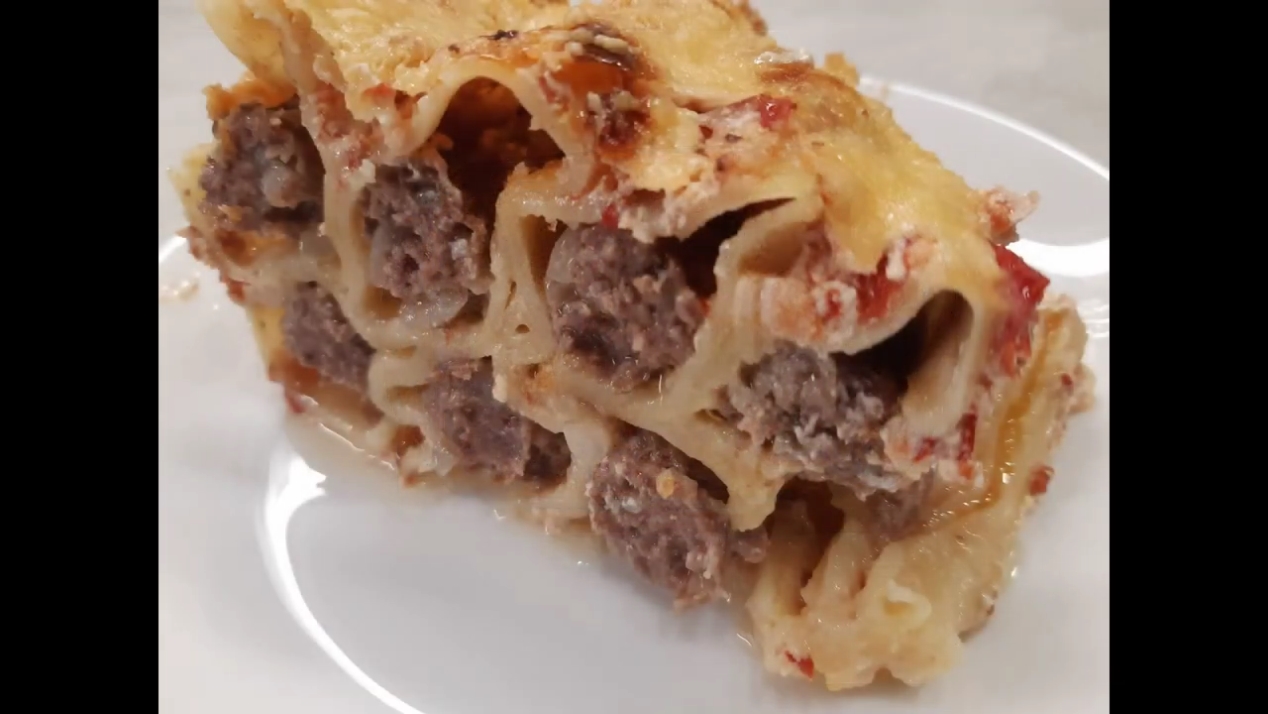 Каннеллони с фаршем в томатно-сливочном соусе смотреть онлайн