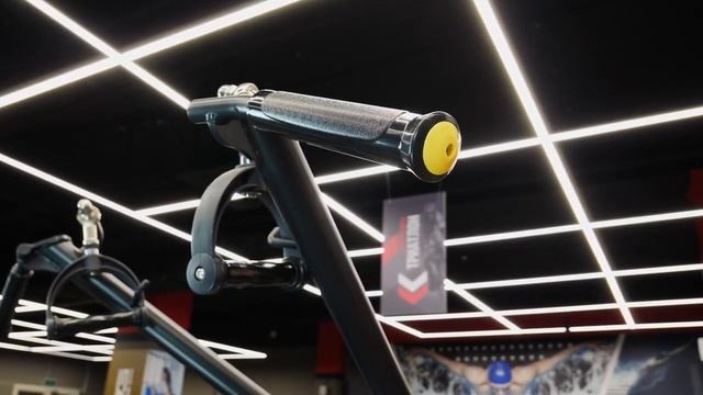 Обзор силового тренажера Bronze Gym M05 012 Верхняя тяга смотреть онлайн