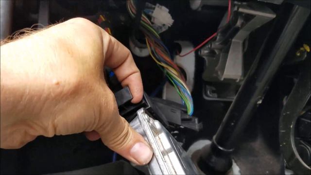 Sprinter ECM removal 2001-2006 MB Dodge Freightliner