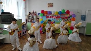 Выпускной утренник в детском саду/Танец с домбрами г.Павлодар
