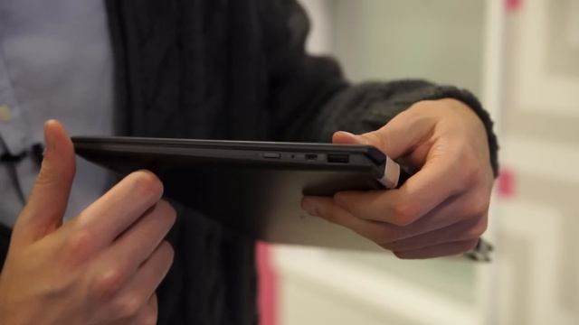 Lenovo Yoga 710 anteprima MWC 2016 • Ridble смотреть онлайн