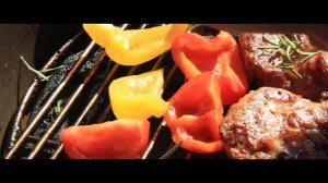 Готовим мясо и овощи на керамическом гриле - барбекю BergHOFF