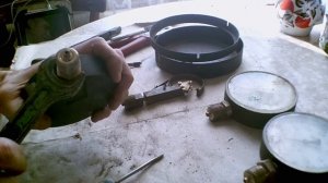 Латунь в манометрах. Разбор и сравнение манометров МТ160 и МП100.