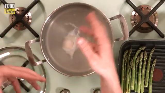 Джейми Оливер Три способа приготовления идеального выпускного яйца смотреть онлайн