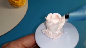 КАК ПОЛУЧИТЬ РАЗЛИЧНЫЕ ОТТЕНКИ ДЛЯ ЦВЕТОВ ИЗ БЗК. РОЗЫ, ХРИЗАНТЕМЫ, ЛИСТОЧКИ. ПРОСТЫЕ МЕТОДЫ!!!