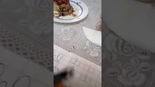 пишу прописи, бабушка заставляет смотреть онлайн