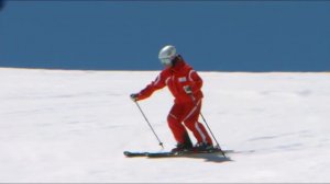 Базовый поворот на параллельных лыжах Горнолыжный инструктор в Австрии