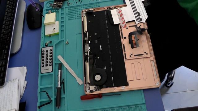 Macbook Air A1932 2018 2019 Disassembly and Battery Replacement смотреть онлайн