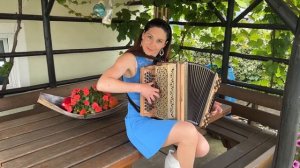 Claudia Hinker spielt den ZILLERTALER HOCHZEITSMARSCH auf ihrer Steirischen Harmonika!