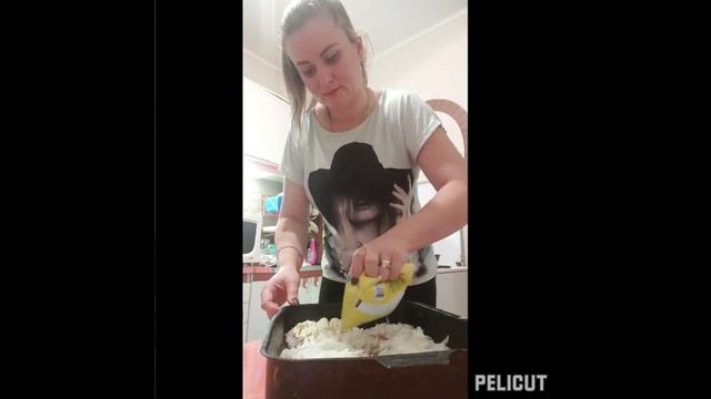филе запечённое с сыром и филе под грибной подливой